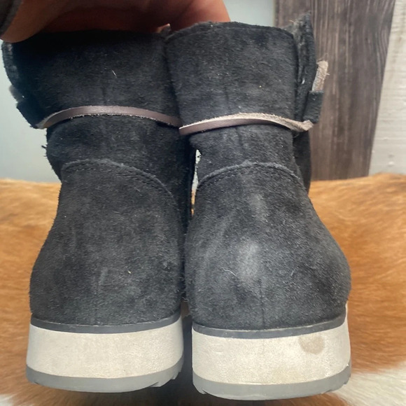 Womens Merrell winter boots size 7.5 check them out thanks 🙏 - Picture 4 of 8